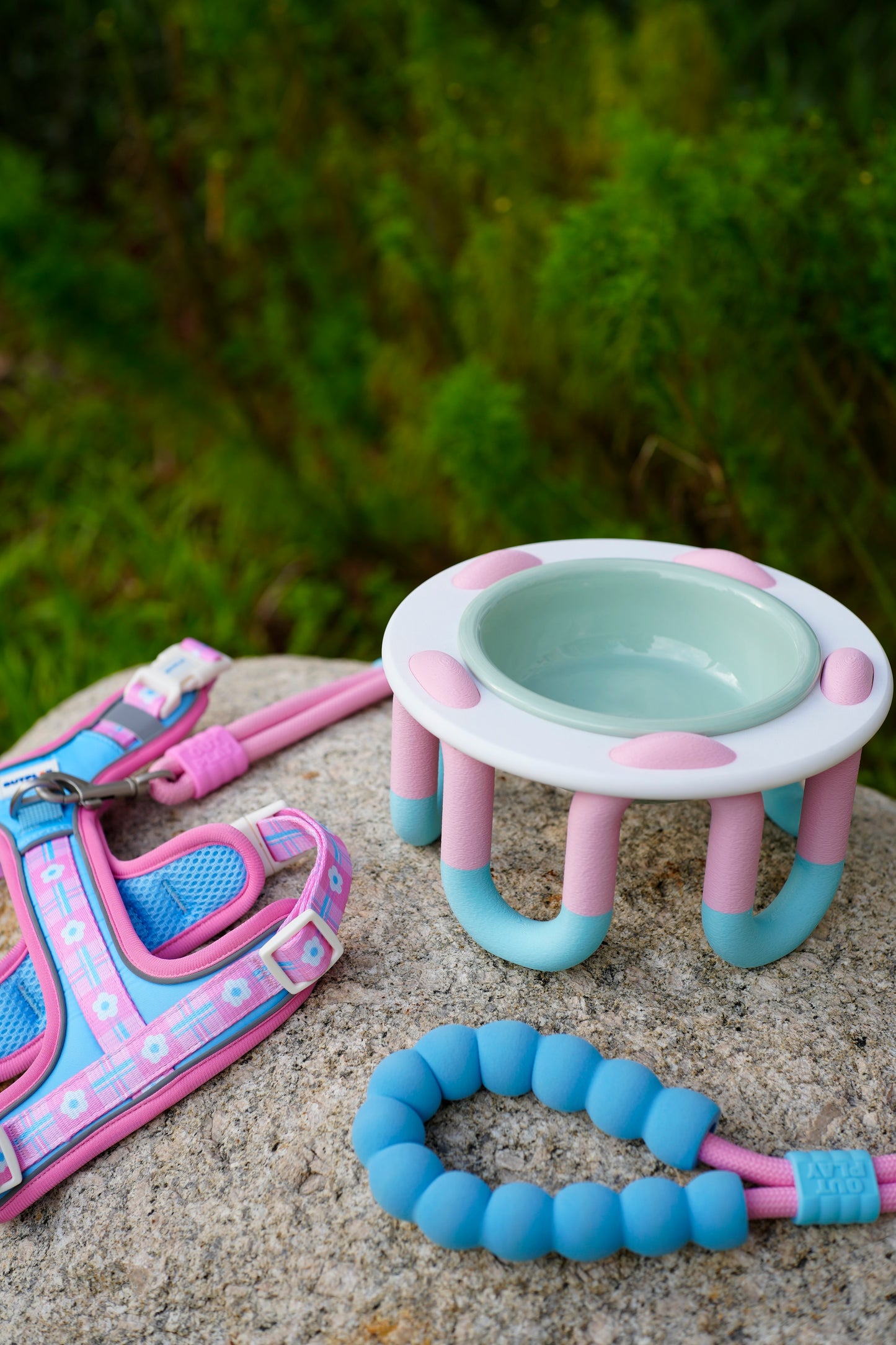 WIGGLY pet bowl by PLOOK PLOOK